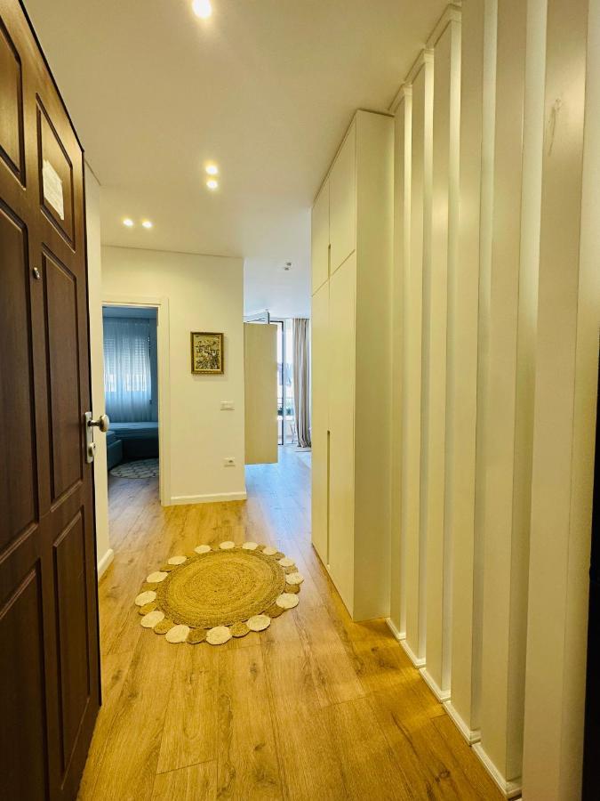 Madalin Seaside Apartment Vlorë Exterior foto